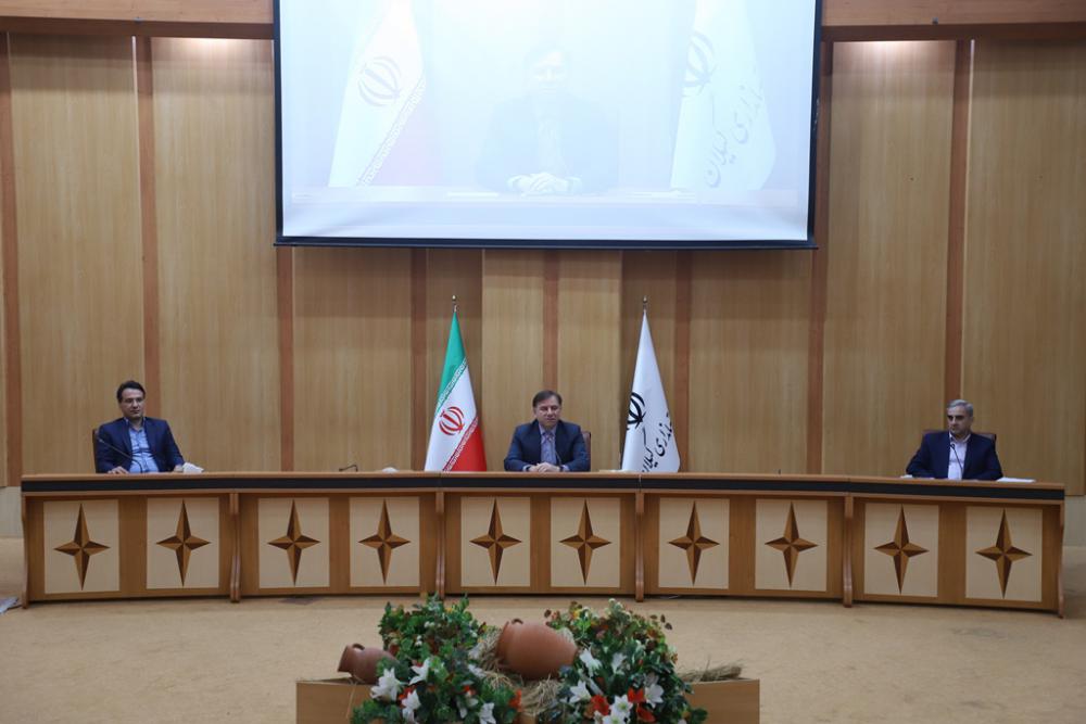 استاندار گیلان در جلسه کارگروه تسهیل و رفع موانع تولید خبرداد:  پرداخت یک‌هزار و 530 میلیارد تومان تسهیلات بانکی به واحدهای تولیدی / ضرورت بازگشت به تولید واحدهای تحت تملک بانک‌ها