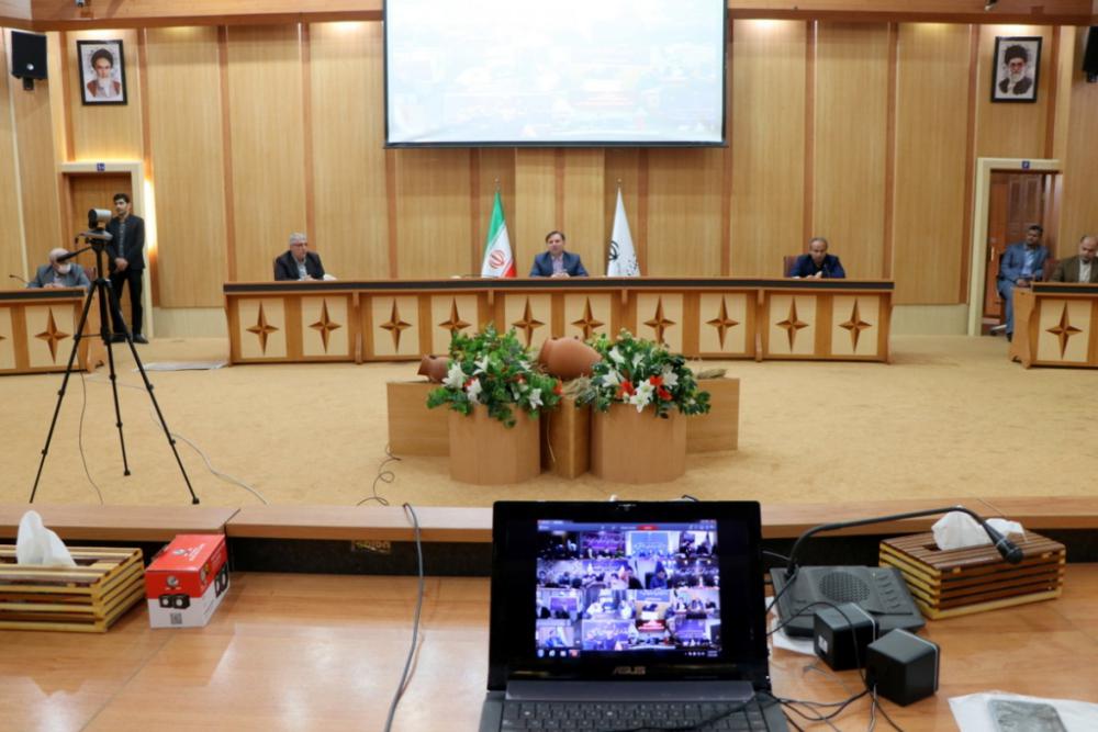 استاندار گیلان در جلسه ستاد استانی مدیریت کرونا و ستاد بزرگداشت روز قدس با حضور ویدئوکنفرانسی با فرمانداران :مراسم روز قدس در شهرهای کم‌خطر به صورت اجتماع در نمازهای جمعه برگزار می شود