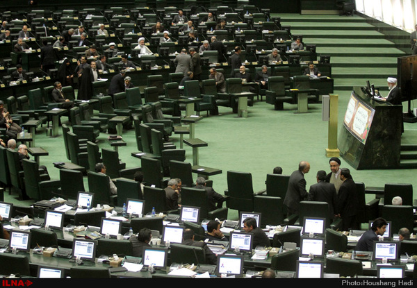 اولین مخالفت مجلس یازدهم با یک تصمیم دولت/ نامه جمعی از منتخبان به شورای نگهبان برای بازگرداندن لایحه حذف ۴ صفر از پول ملی