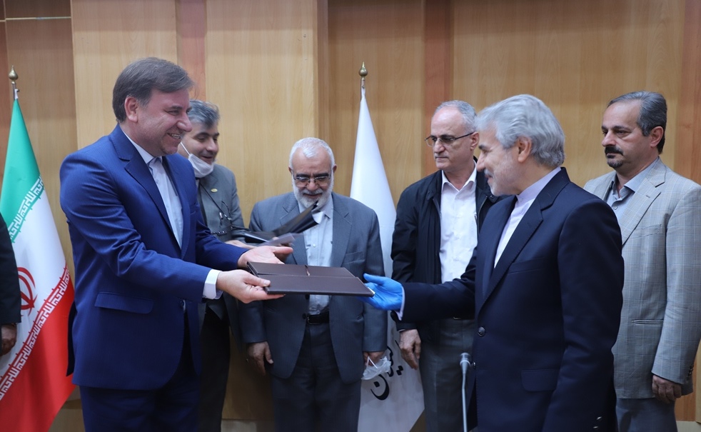 با حضور دکتر نوبخت و دکتر زارع انجام شد:  امضاء تفاهم‌نامه‌ پروژه های جهش تولید در گیلان بین استانداری و سازمان برنامه و بودجه