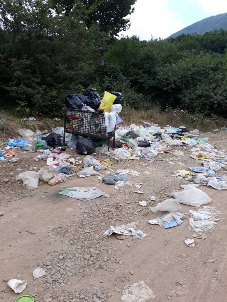 منطقه گردشگری دریاچه ویستان از  هجوم زباله ها رنج می برد