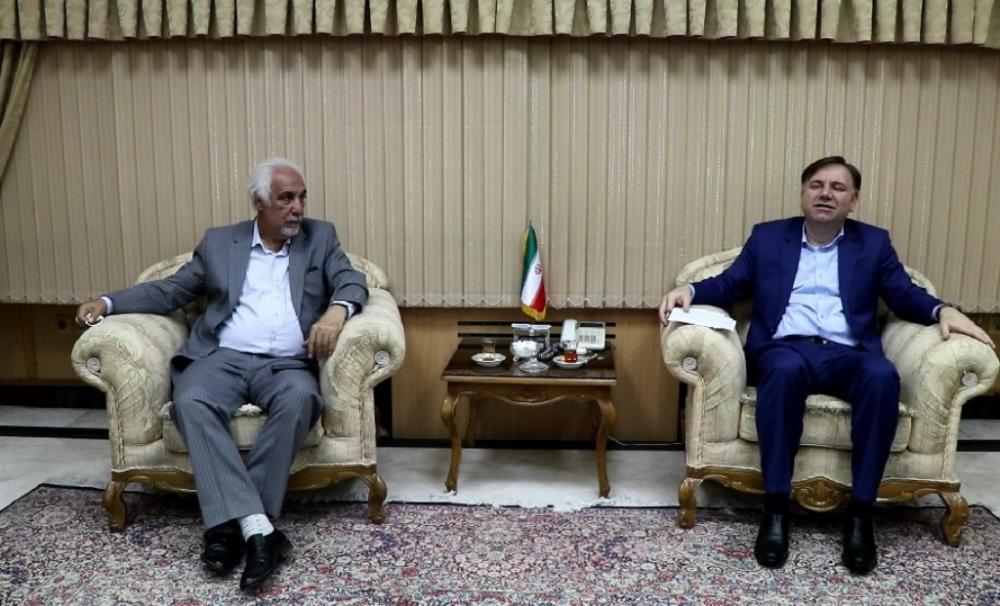 استاندار گیلان در دیدار مدیرعامل شرکت نگهداری اماکن ورزشی کشور مطرح کرد:  اهتمام ویژه دولت به تکمیل پروژه‌های حوزه ورزش گیلان