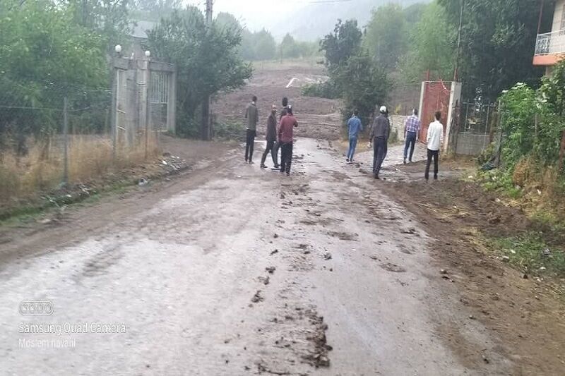 سیل در تالش جان یک زن را گرفت