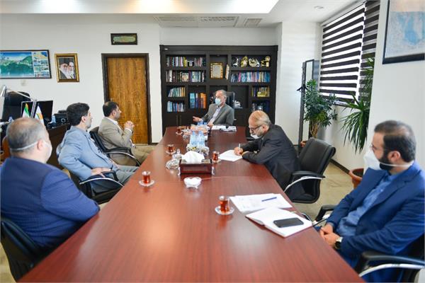 مدیرکل تعاون،کار و رفاه اجتماعی استان ، بر توسعه بخش تعاون و تشکیل شتاب‌دهنده های صادراتی در منطقه آزاد انزلی تاکید کرد