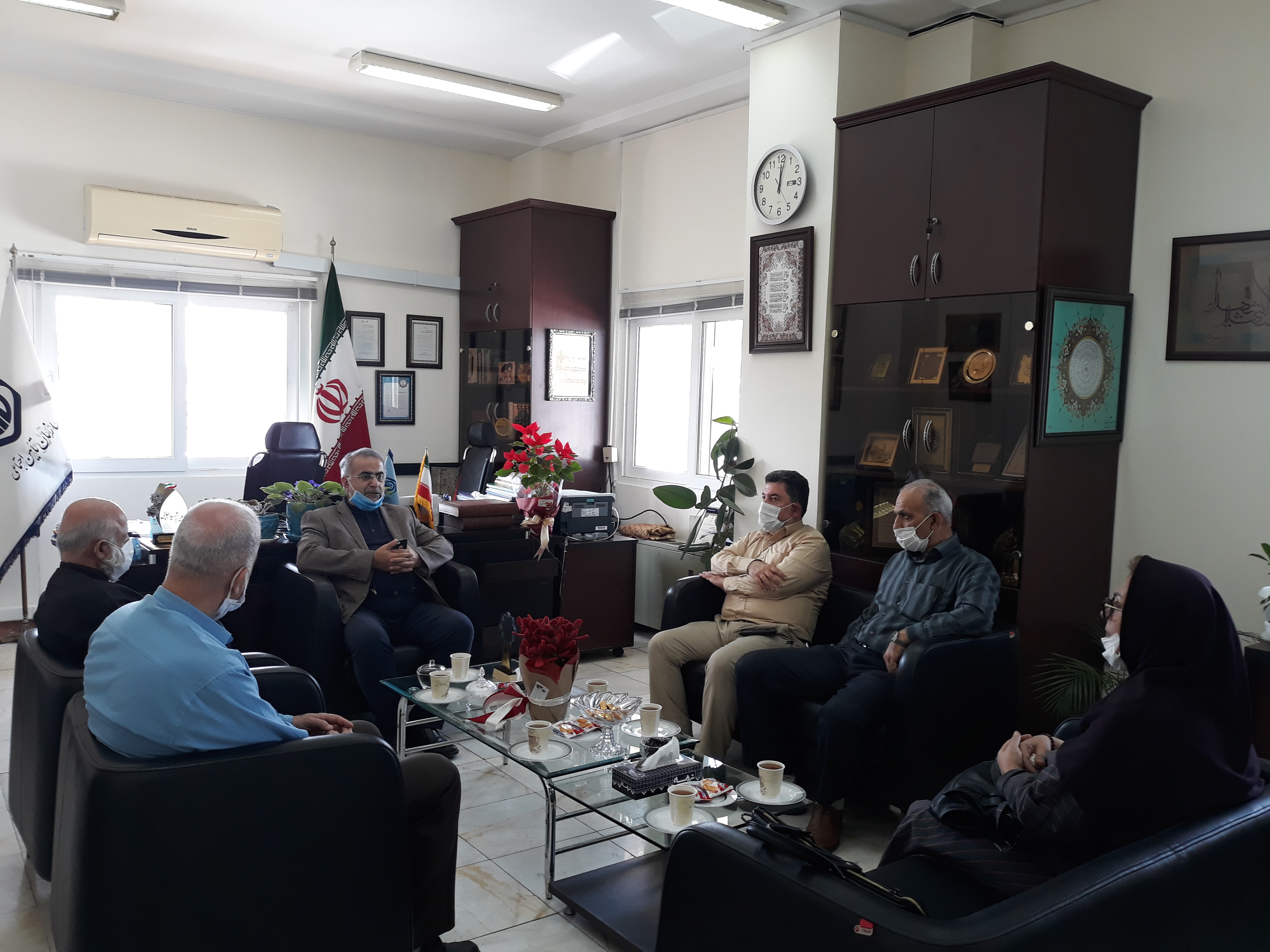 دکتر شهدی نژاد در سنوات خدمت خود ثابت کردند که حامی و پشتیبان کارگران و جامعه کارگری هستند