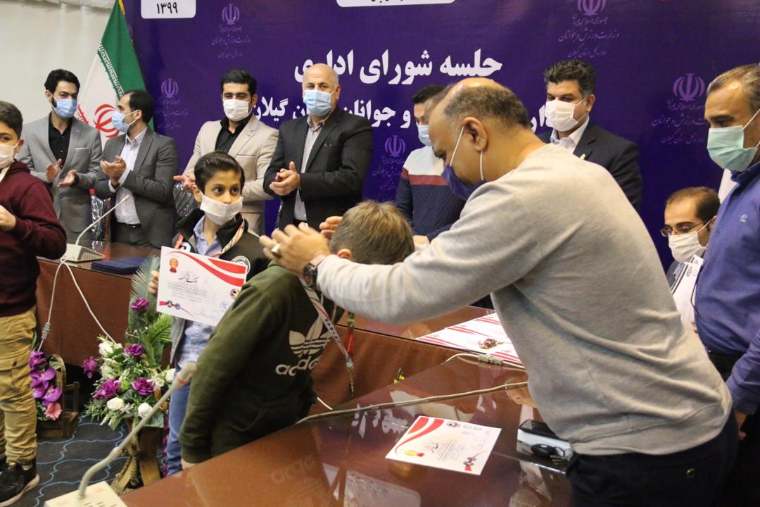 مراسم اعطا حکم، مدال و جوائز قهرمانان اولین دوره مسابقات کاتا مجازی هیات کاراته شهرستان رشت برگزار شد