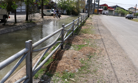 تعقیب کیفری مدیران وقت شهرداری رشت / استفاده مجدد از نرده های جمع آوری شده خیابان امام