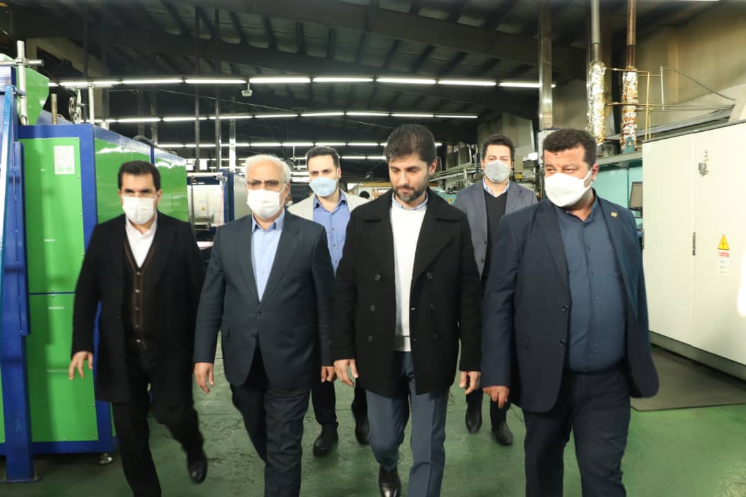 بررسی مسائل دو شرکت تولید و صادرکننده قدیمی منطقه آزاد انزلی