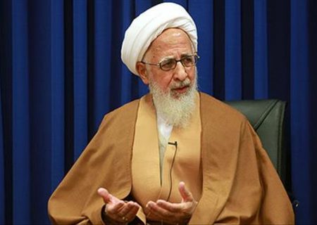 بر فرض با فشار، انسان این روسری را یک قدری جلو بیاورد، این که عفاف و حجاب نیست / مساله حجاب با فشار سرنیزه حل نمی‌شود