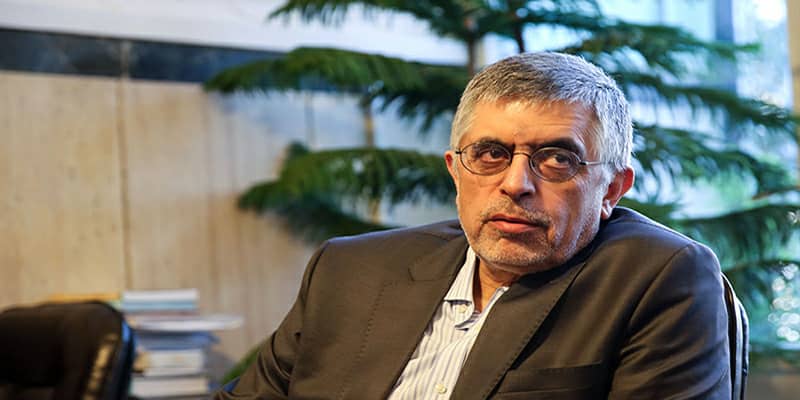 استفاده از رفراندوم برای گشودن قفل های ناگشوده ای چون برجام، رابطه با آمریکا و رد صلاحیت ها ضروری است