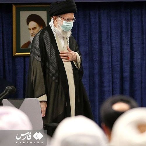 تفاوت گفتار و رفتار امام جمعه مستمع را سر لج می‌آورد