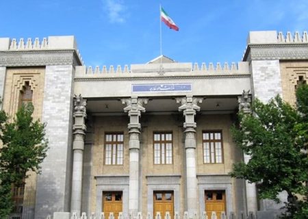 بسیار ساده‌ لوح تشریف دارید!