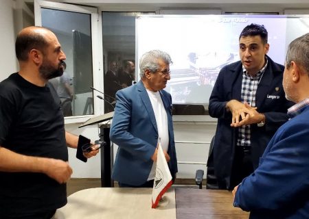 افراد شاغل در شرکت نوشینه در زمان بهره برداری همراه با کارگران فصلی تا ۲۰۰ نفر است