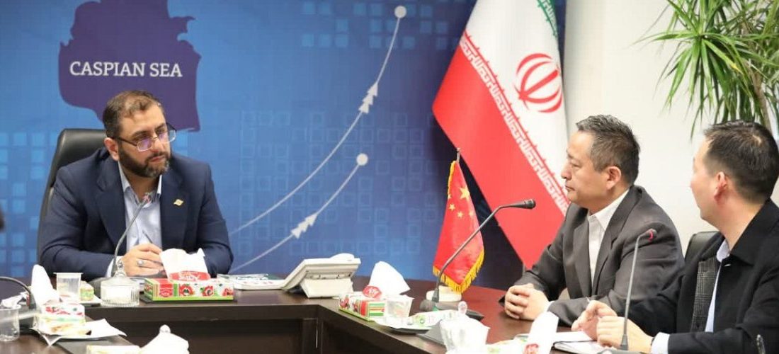 جلب سرمایه گذاران خارجی در مناطق آزاد تجاری صنعتی یکی از مهمترین اهداف ایجاد مناطق آزاد در ایران است