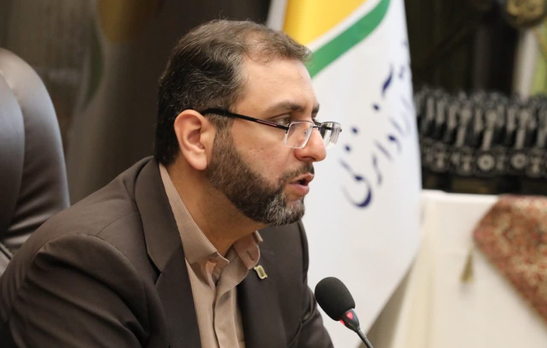 توسعه منطقه آزاد انزلی را در حد توان و با جدیت دنبال می کنیم