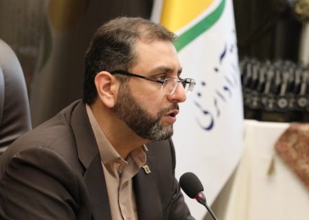 توسعه منطقه آزاد انزلی را در حد توان و با جدیت دنبال می کنیم