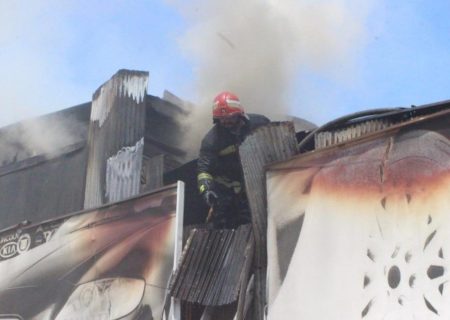 مهار آتش سوزی شدید در بلوار شهید مدرس رشت