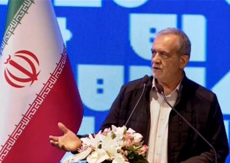 عده‌ای انسانیت را زیر سوال برده‌اند