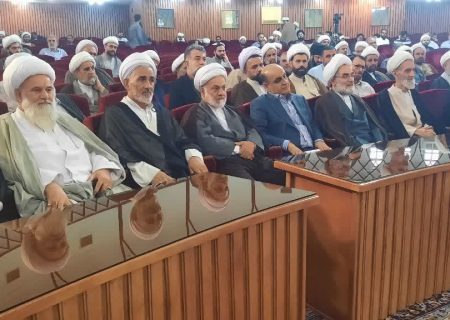وحدت نخبگان علمی و دینی، کلید حل چالش‌های ریشه‌ای استان است