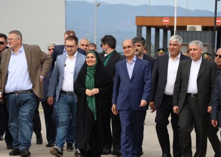 بازدید وزیر راه، استاندار گیلان و هیئت‌های روس و آذربایجان از پایانه مرزی و بارانداز ریلی آستارا