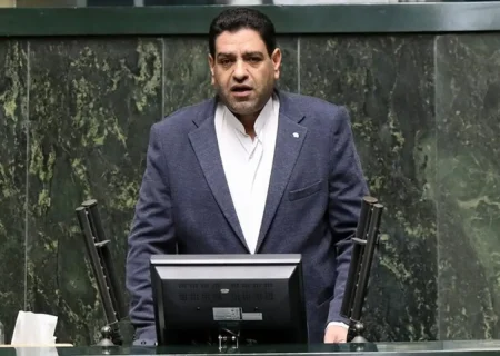 رئیس‌جمهور باید به وعده رفع فیلترینگ عمل کند؛ گروهی با فروش فیلترشکن میلیاردها تومان از جیب مردم برمی دارند