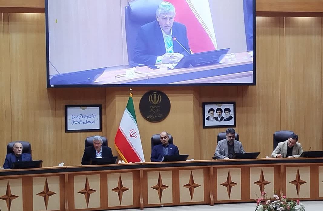نشست استاندار گیلان با مدیرعامل سازمان همیاری و شهرداران استان