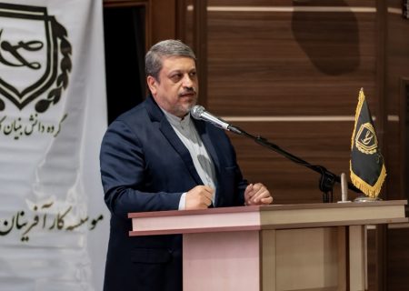چهارمین رویداد تجلیل از واحدهای برتر شهر صنعتی رشت با رویکرد فناورانه، حول محور بهره وری انرژی برگزار شد