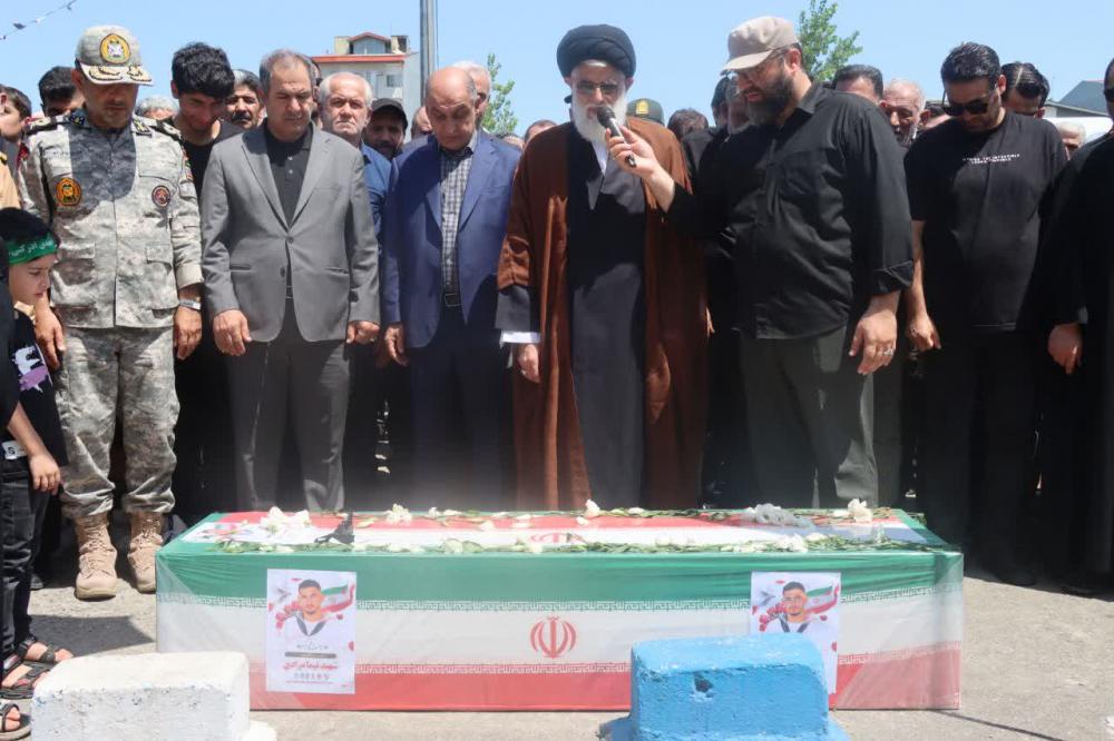 پیکر شهید نیما مرادی در بندرانزلی آرام گرفت